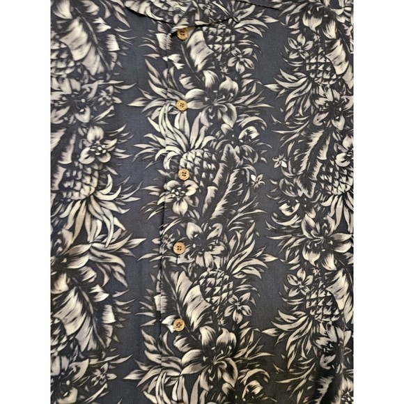 Caribbean Pineapple Silk Blend Mens Button Up Shirt Blue Floral L Large Navy - Picture 2 of 3